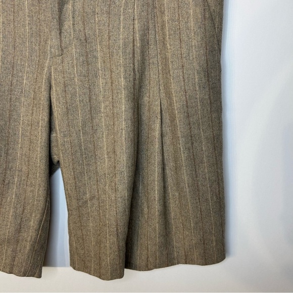 Lauren Moffatt from Anthropologie Brown Herringbone Wool Pleated Shorts, Size 2 - Picture 2 of 4